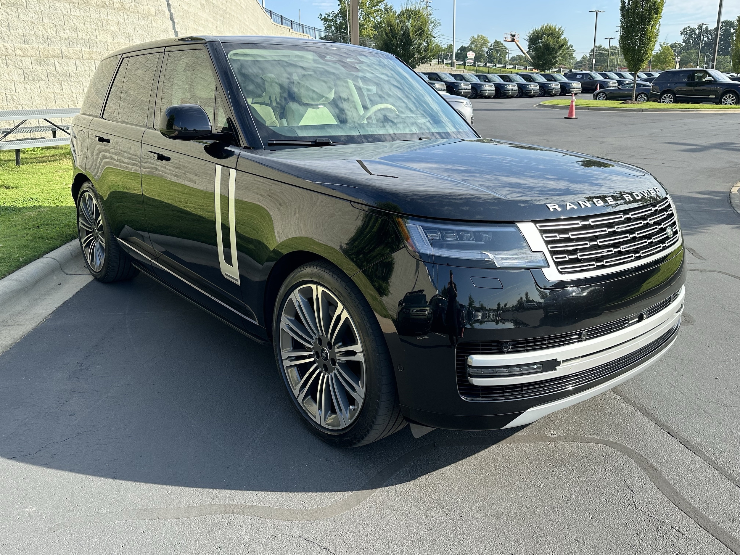 2024 Land Rover Range Rover Autobiography