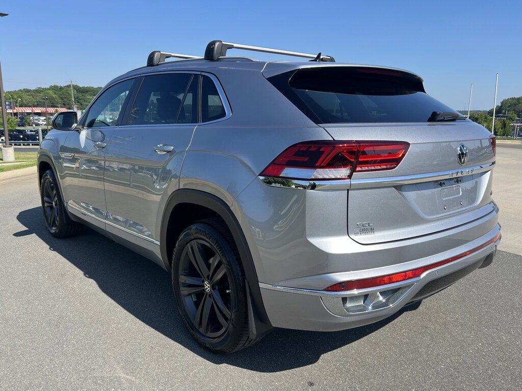 Used 2022 Volkswagen Atlas Cross Sport 2.0T SEL R-Line 4MOTION SUV