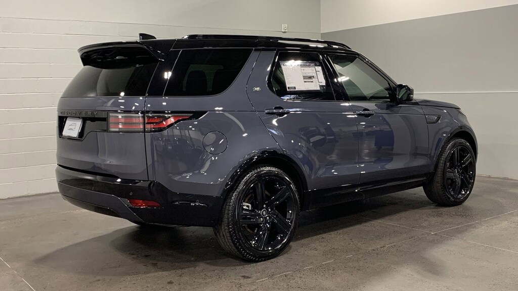 Used 2025 Land Rover Discovery Dynamic SE SUV
