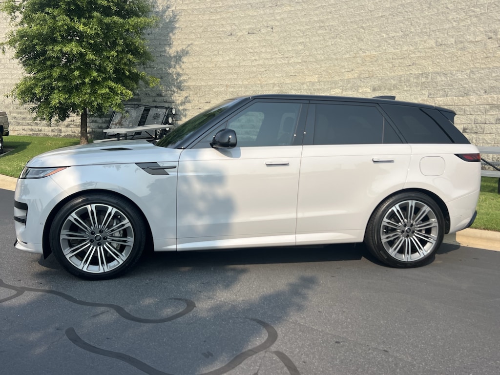 Used 2025 Land Rover Range Rover Sport P460 PHEV Dynamic SE SUV