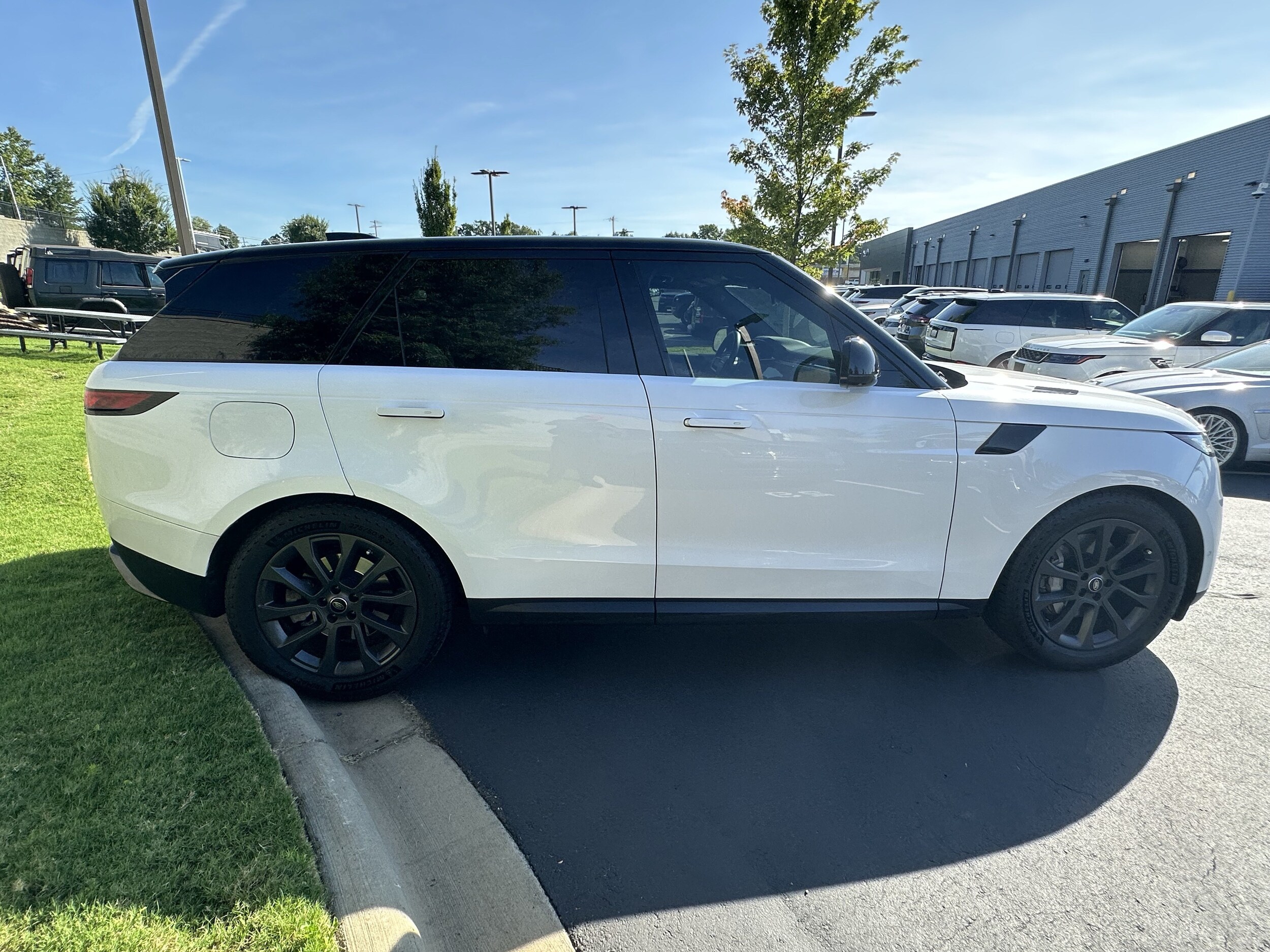 2024 Land Rover Range Rover Sport SE