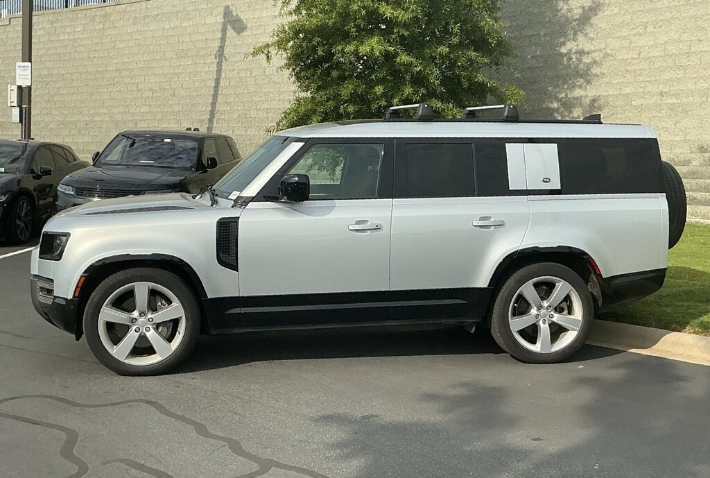 Used 2023 Land Rover Defender X-Dynamic SE SUV