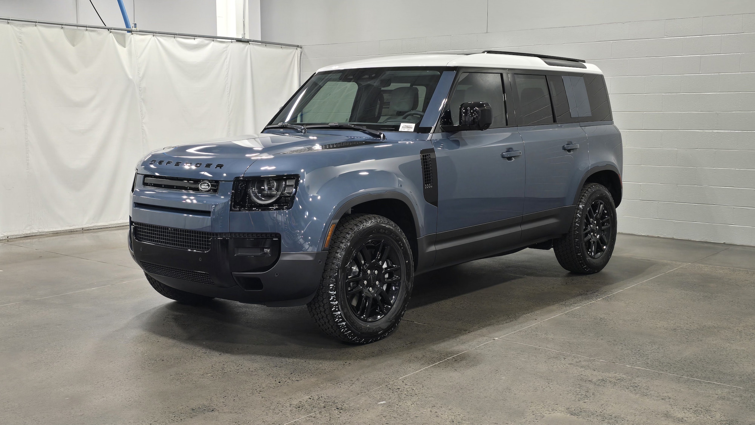 2026 Land Rover Defender 110 S P300's photo