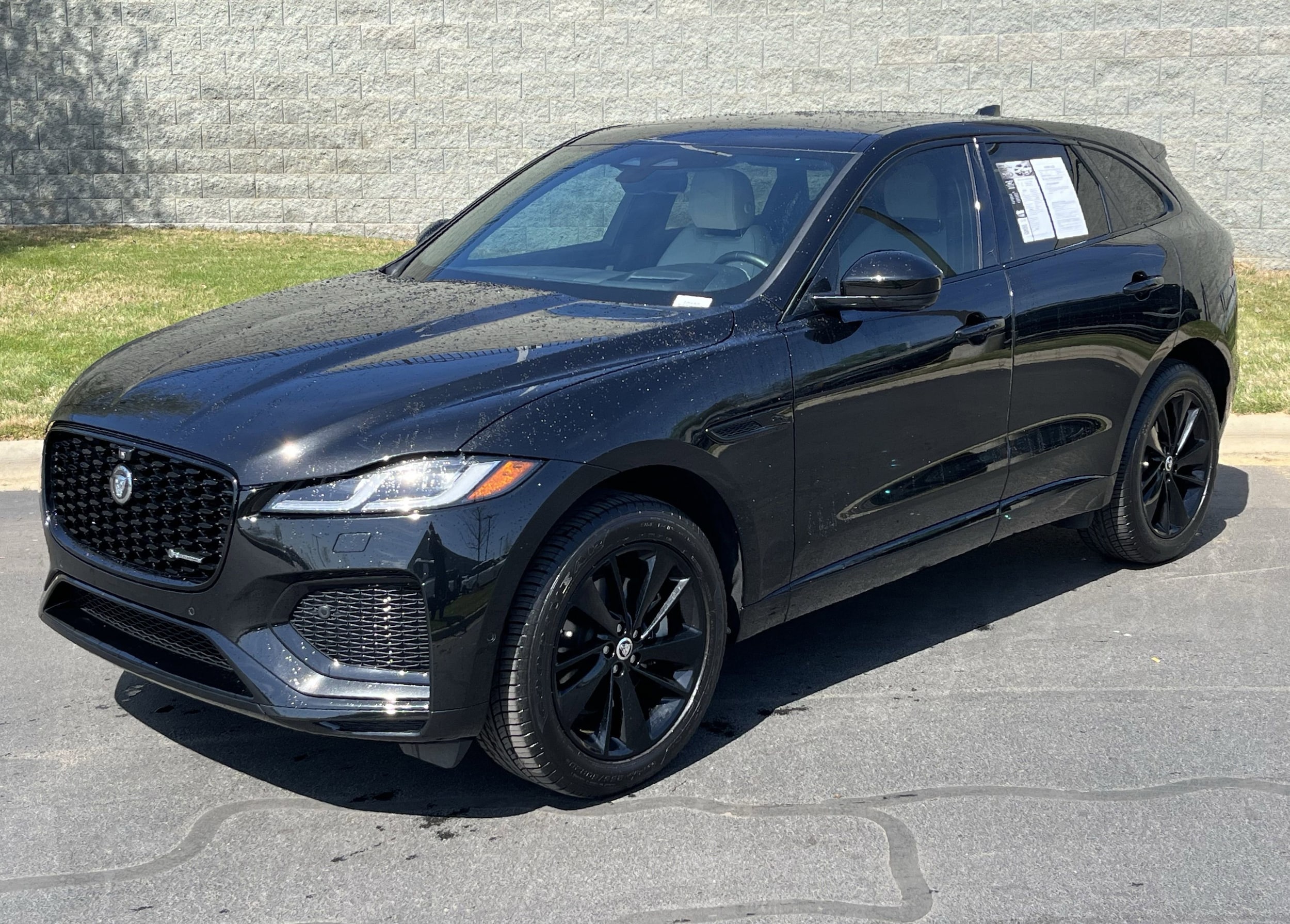 2025 Jaguar F-PACE R-Dynamic S
