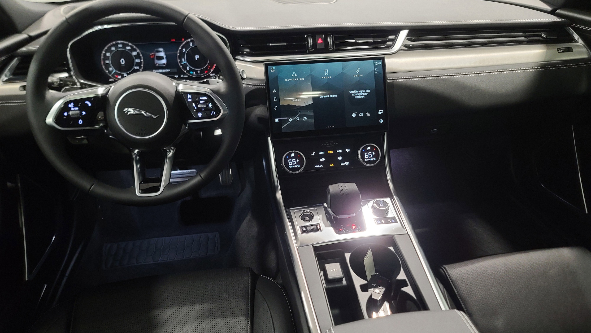 2024 Jaguar XF R-Dynamic SE photo 4