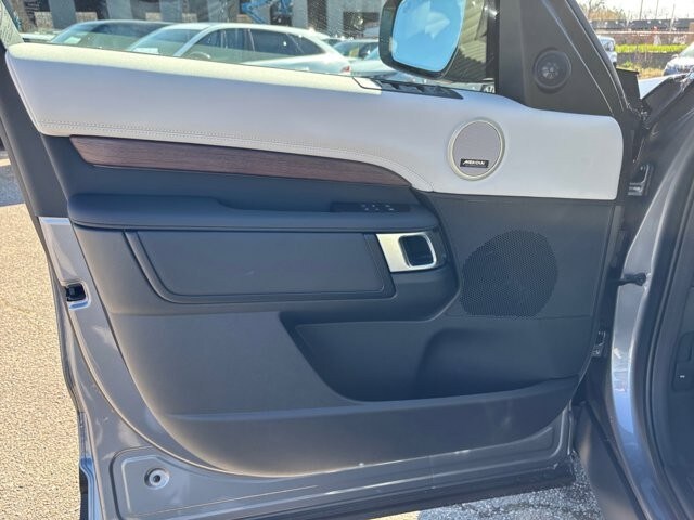 2025 Land Rover Discovery S - Photo 21