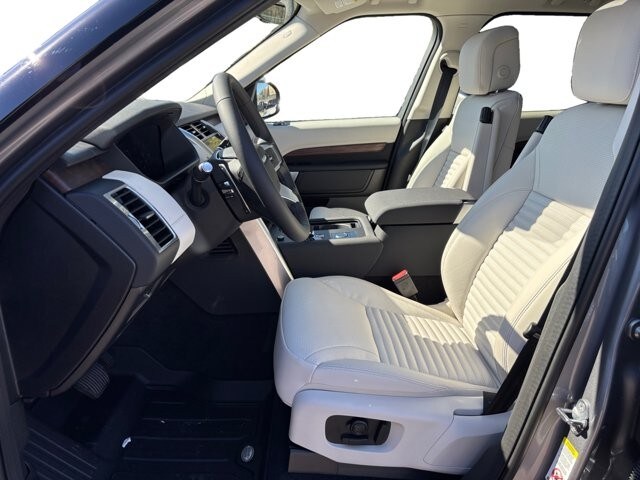 2025 Land Rover Discovery S - Photo 10