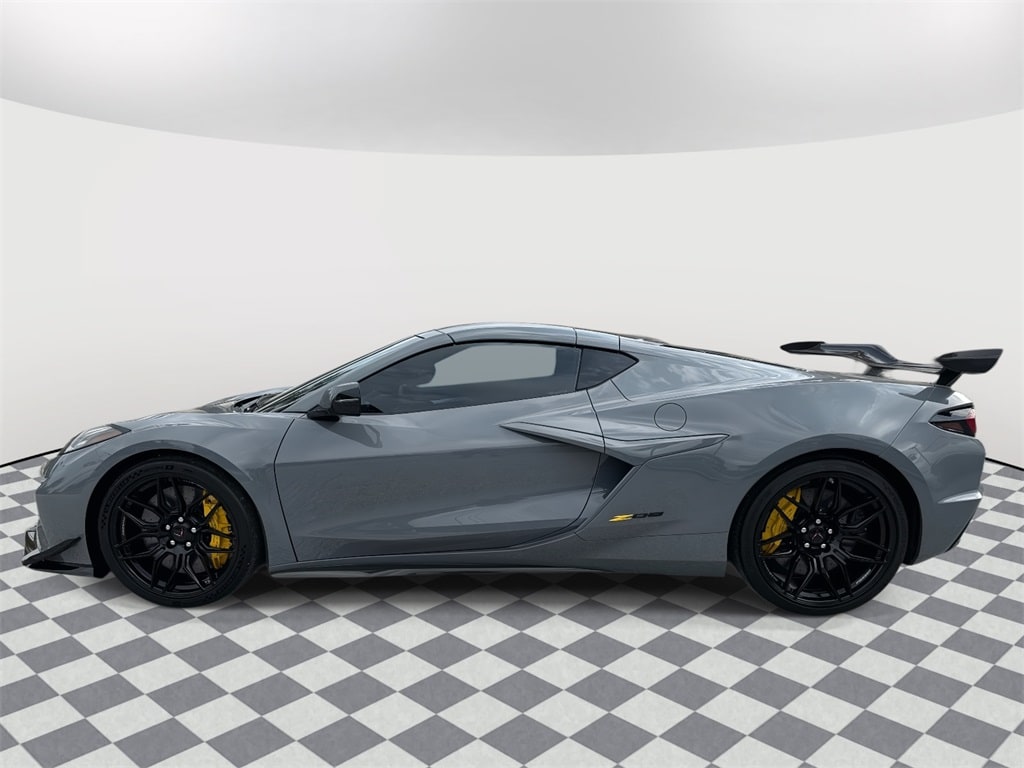 Used 2025 Chevrolet Corvette 3LZ with VIN 1G1YF2D34S5600942 for sale in Tampa, FL