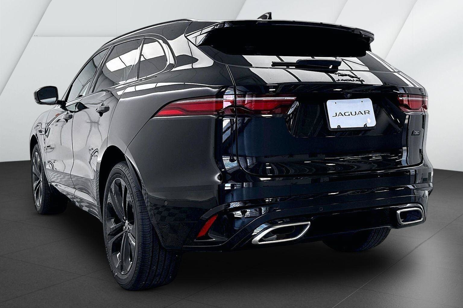 2026 Jaguar F-Pace R-Dynamic S - Photo 8