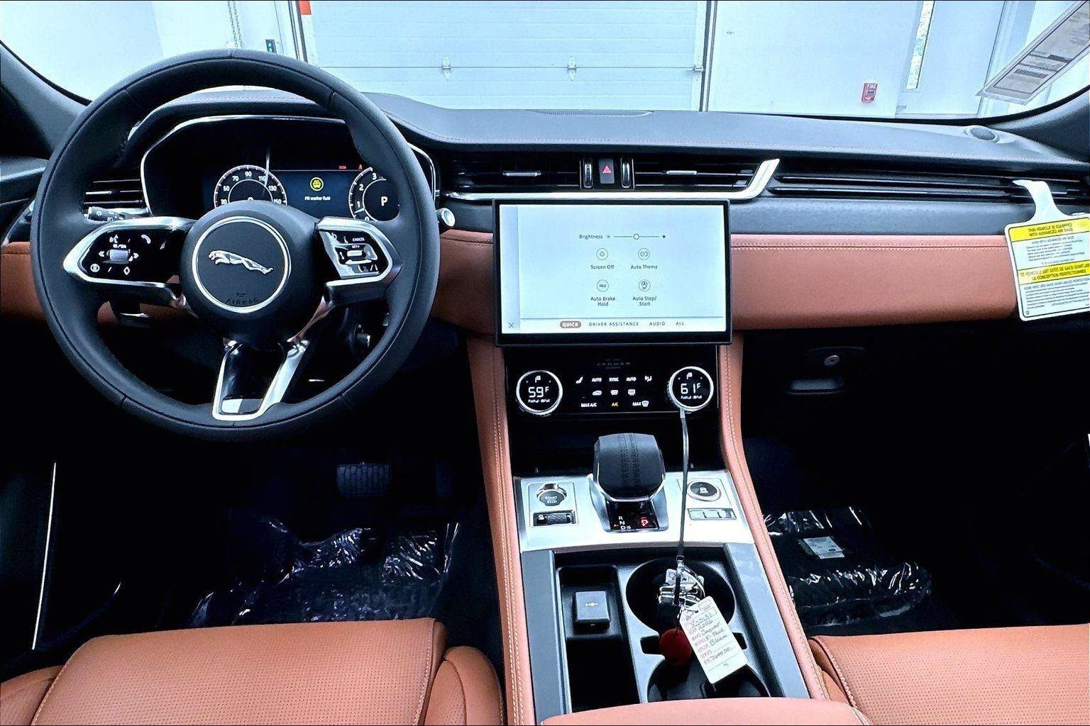 2026 Jaguar F-Pace R-Dynamic S - Photo 9
