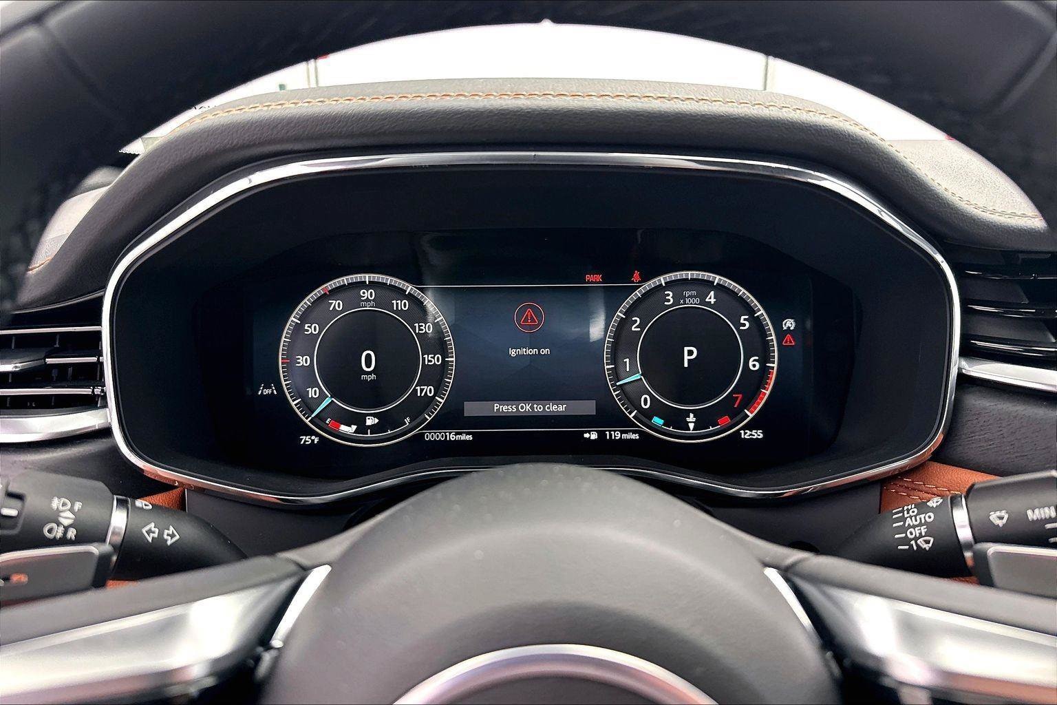 2026 Jaguar F-Pace R-Dynamic S - Photo 17