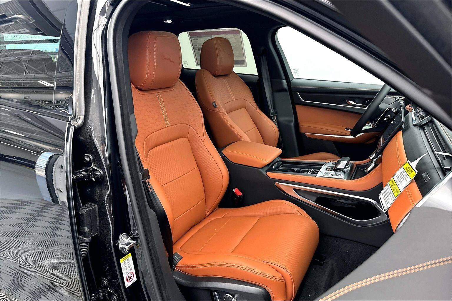 2026 Jaguar F-Pace R-Dynamic S - Photo 35