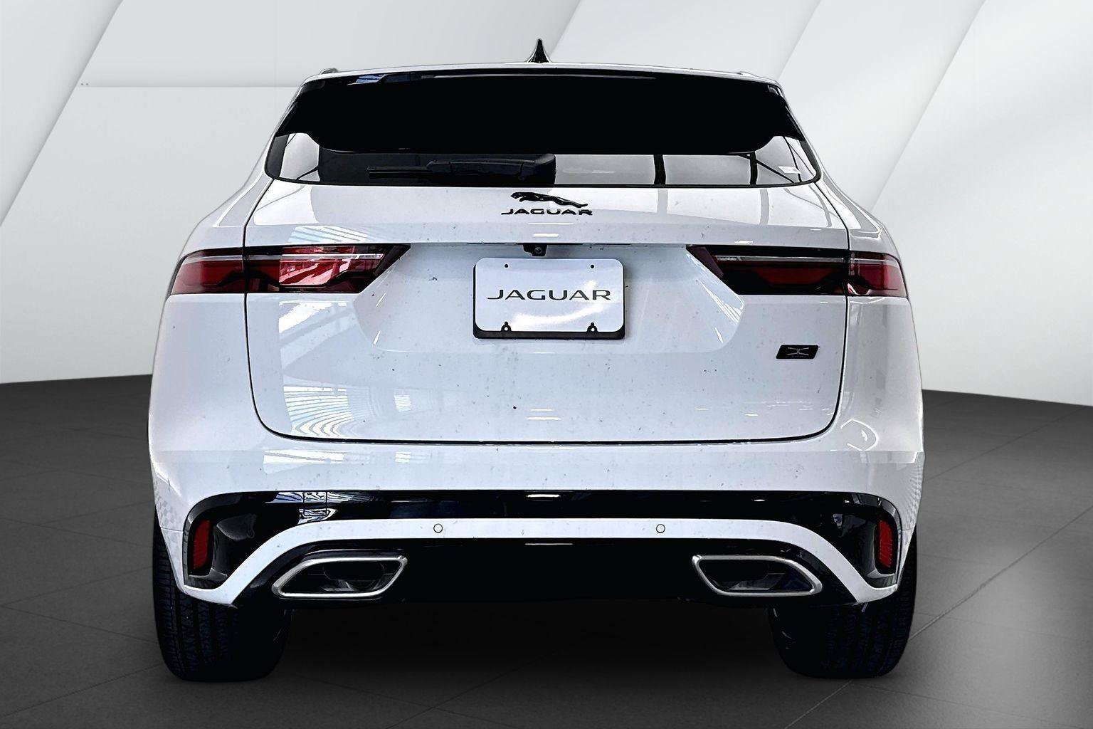 2026 Jaguar F-Pace R-Dynamic S - Photo 7