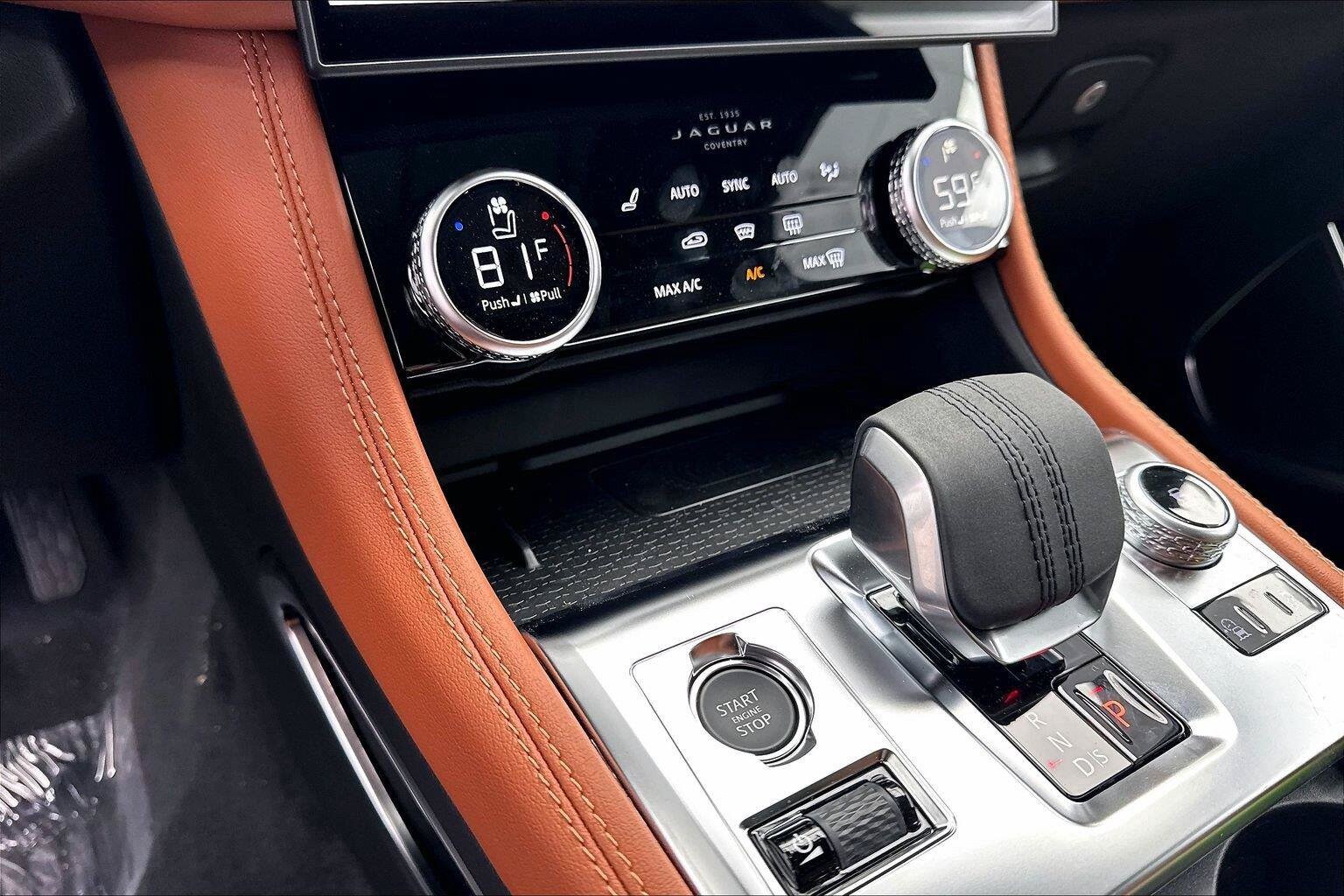 2026 Jaguar F-Pace R-Dynamic S - Photo 35
