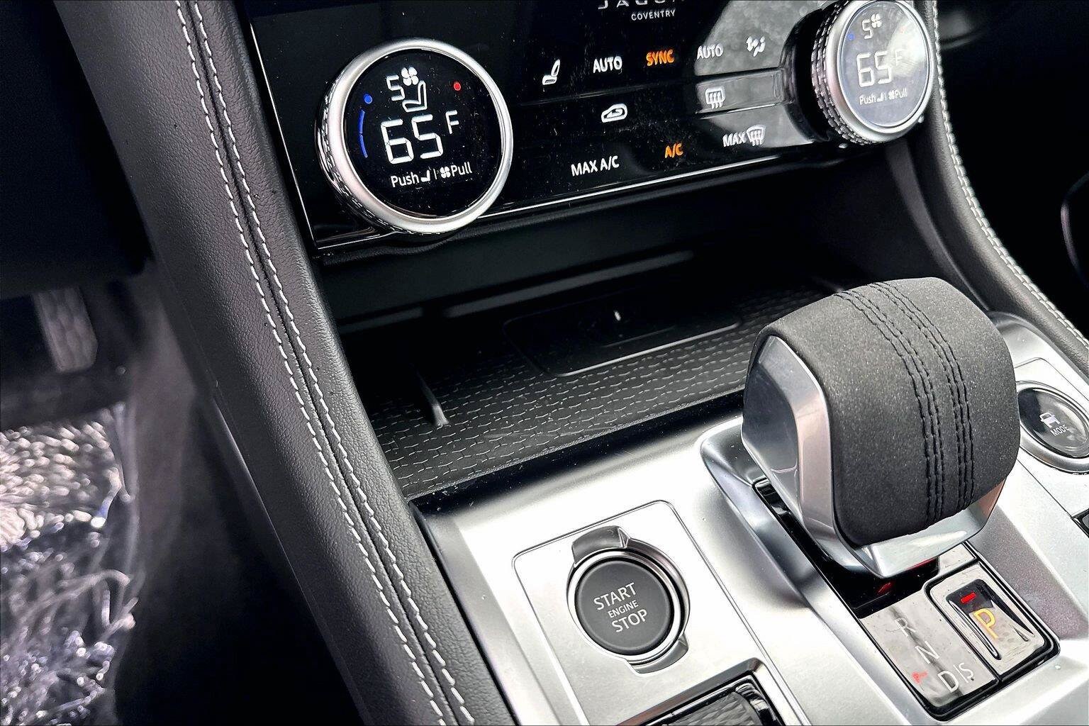 2026 Jaguar F-Pace R-Dynamic S - Photo 34
