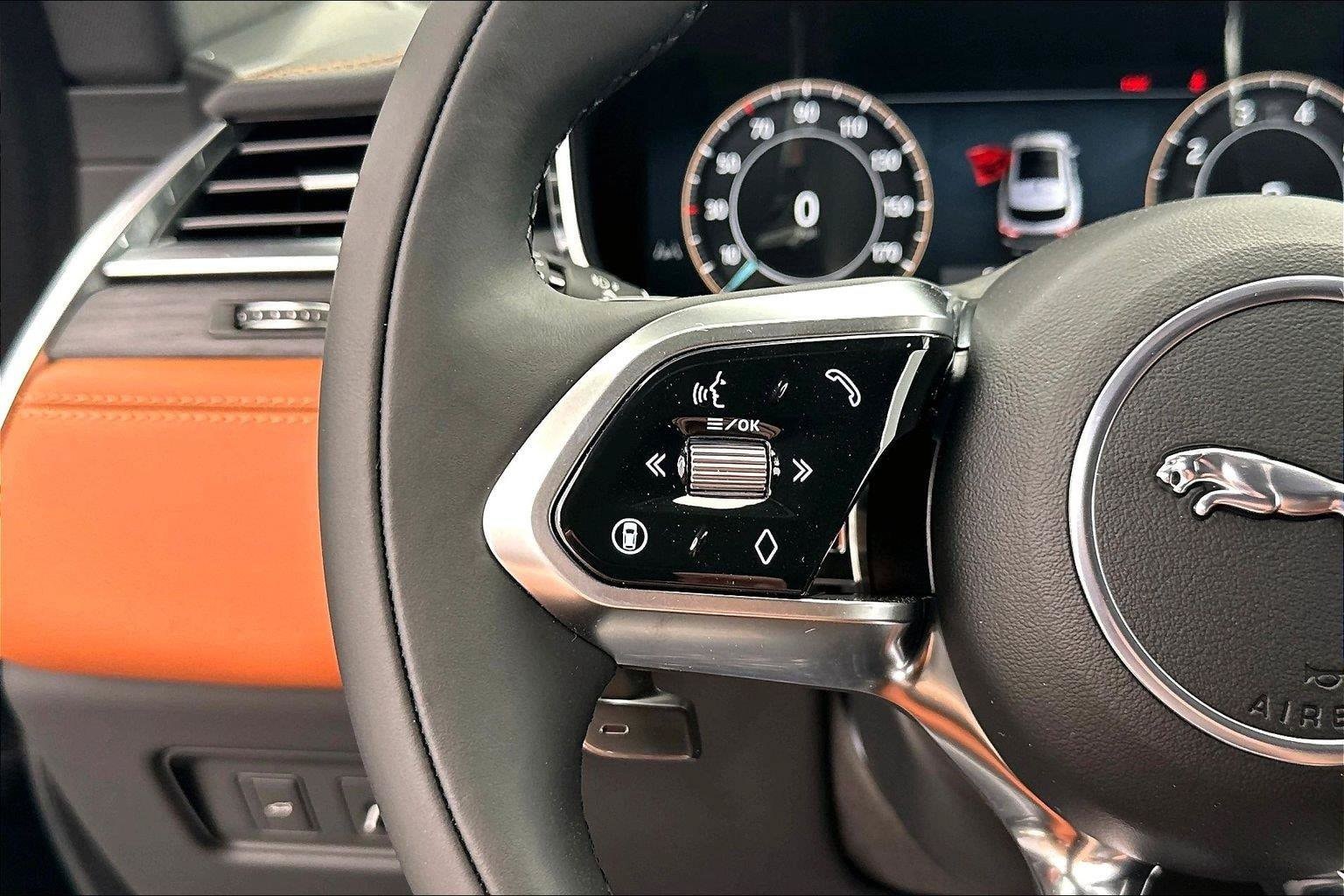 2026 Jaguar F-Pace R-Dynamic S - Photo 14