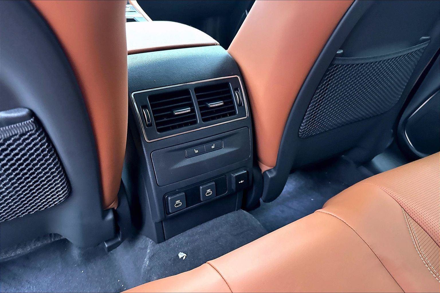 2026 Jaguar F-Pace R-Dynamic S - Photo 13