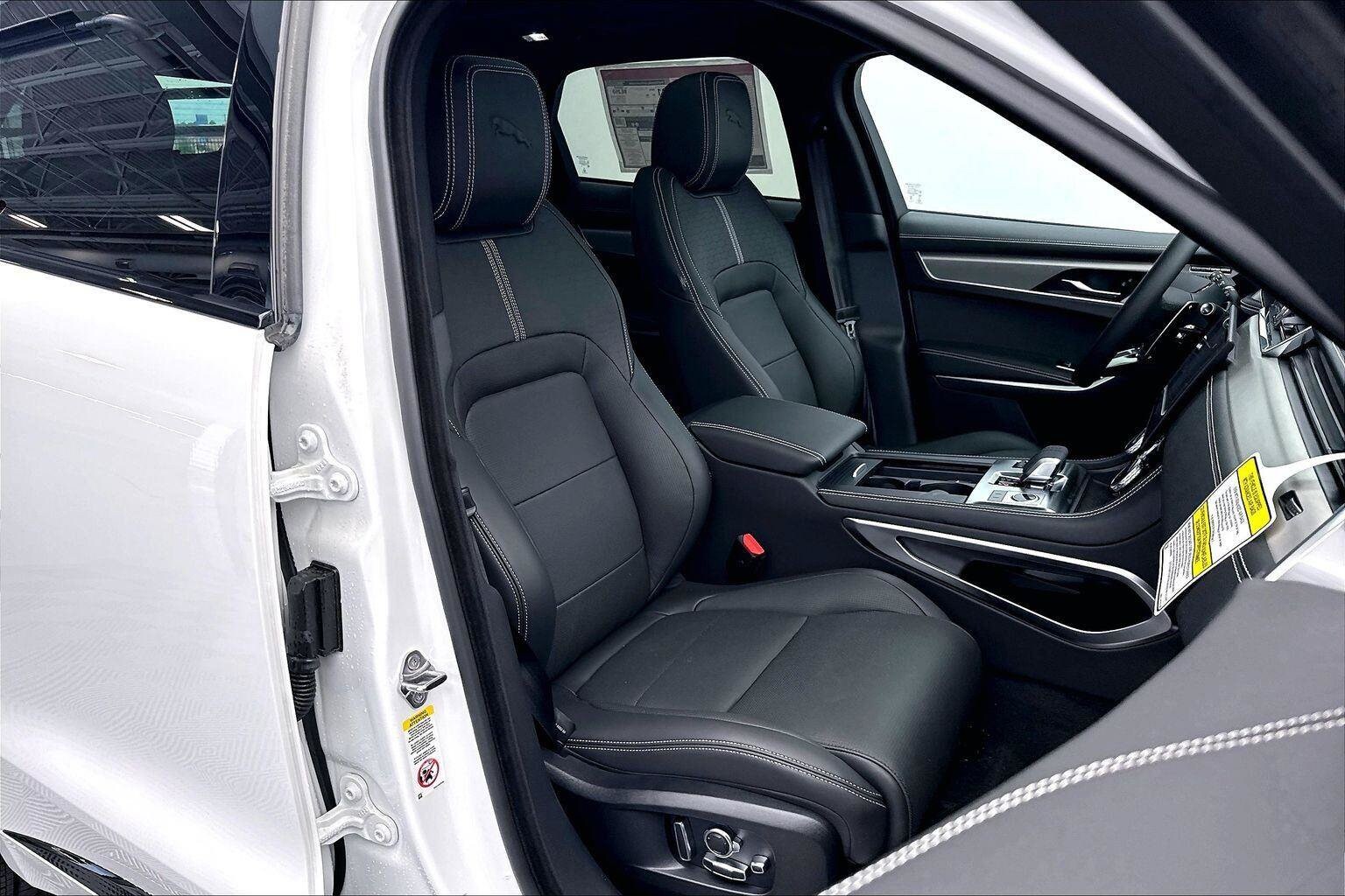 2026 Jaguar F-Pace R-Dynamic S - Photo 35