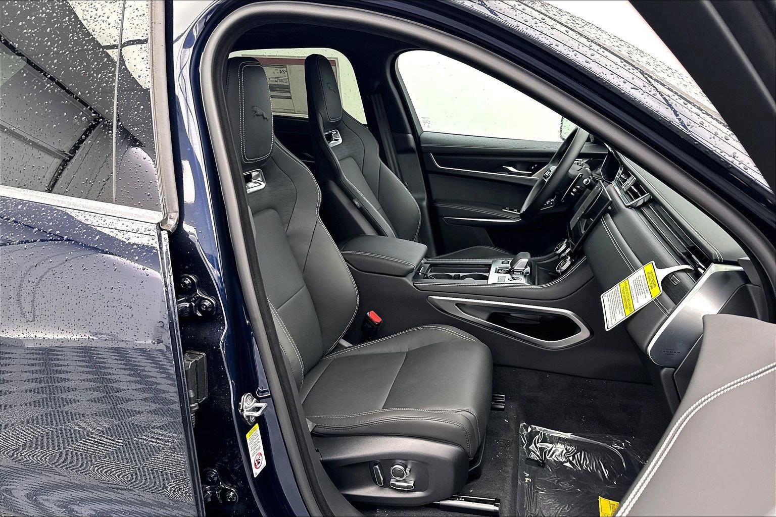 2026 Jaguar F-Pace R-Dynamic S - Photo 26