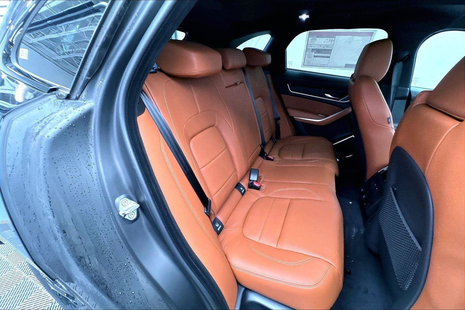 2026 Jaguar F-Pace R-Dynamic S - Photo 30