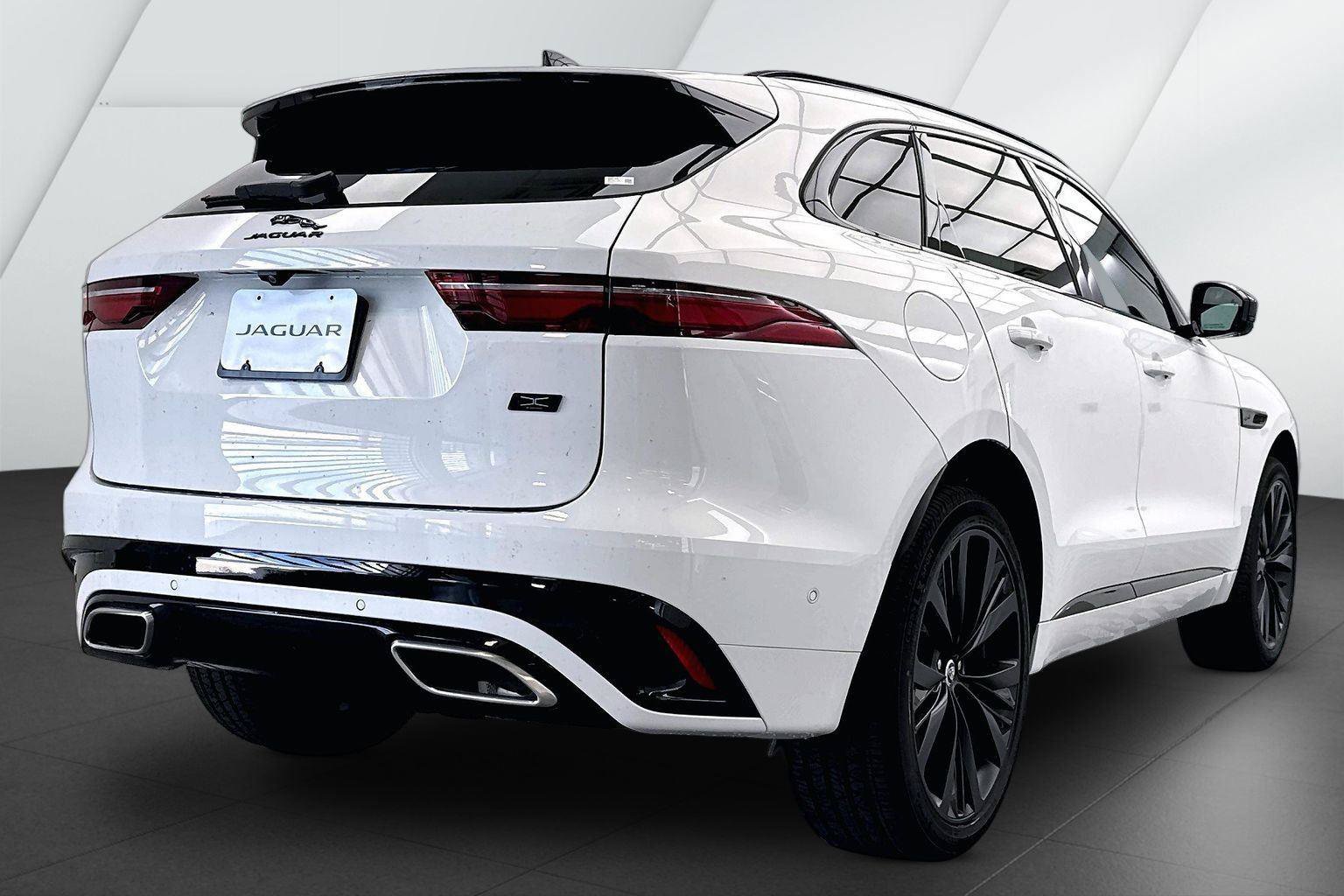 2026 Jaguar F-Pace R-Dynamic S - Photo 6