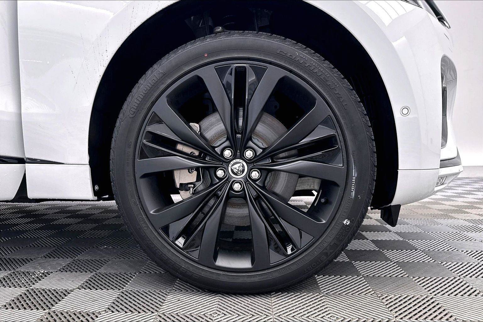 2026 Jaguar F-Pace R-Dynamic S - Photo 36
