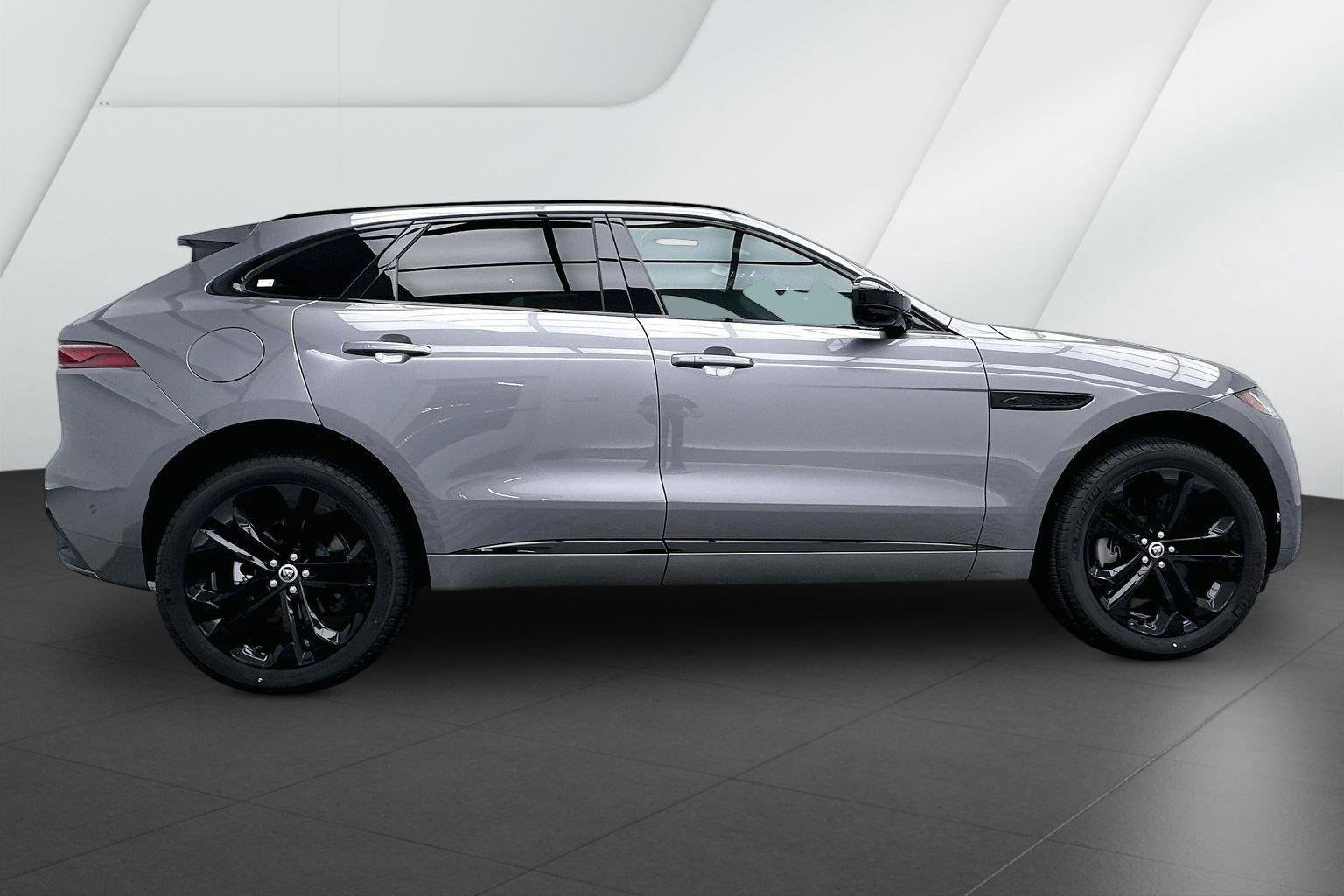 2026 Jaguar F-Pace R-Dynamic S - Photo 26