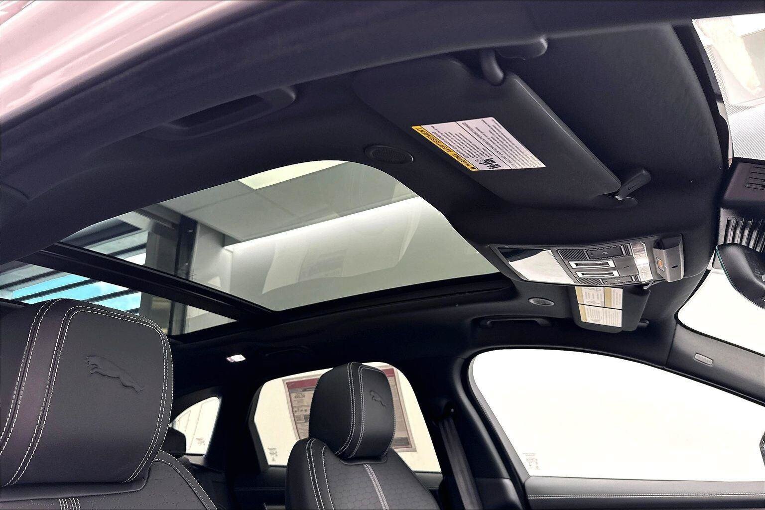 2026 Jaguar F-Pace R-Dynamic S - Photo 34