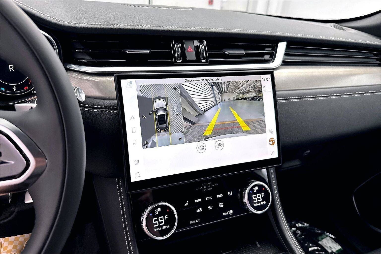 2026 Jaguar F-Pace R-Dynamic S - Photo 18