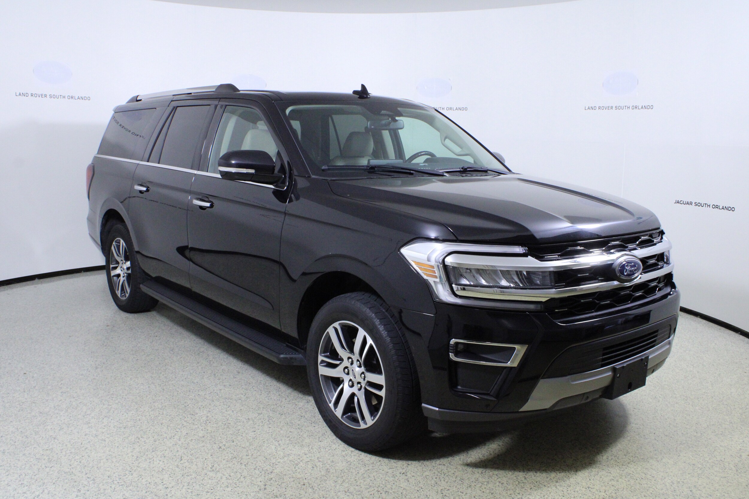 2024 Ford Expedition MAX Limited photo 3