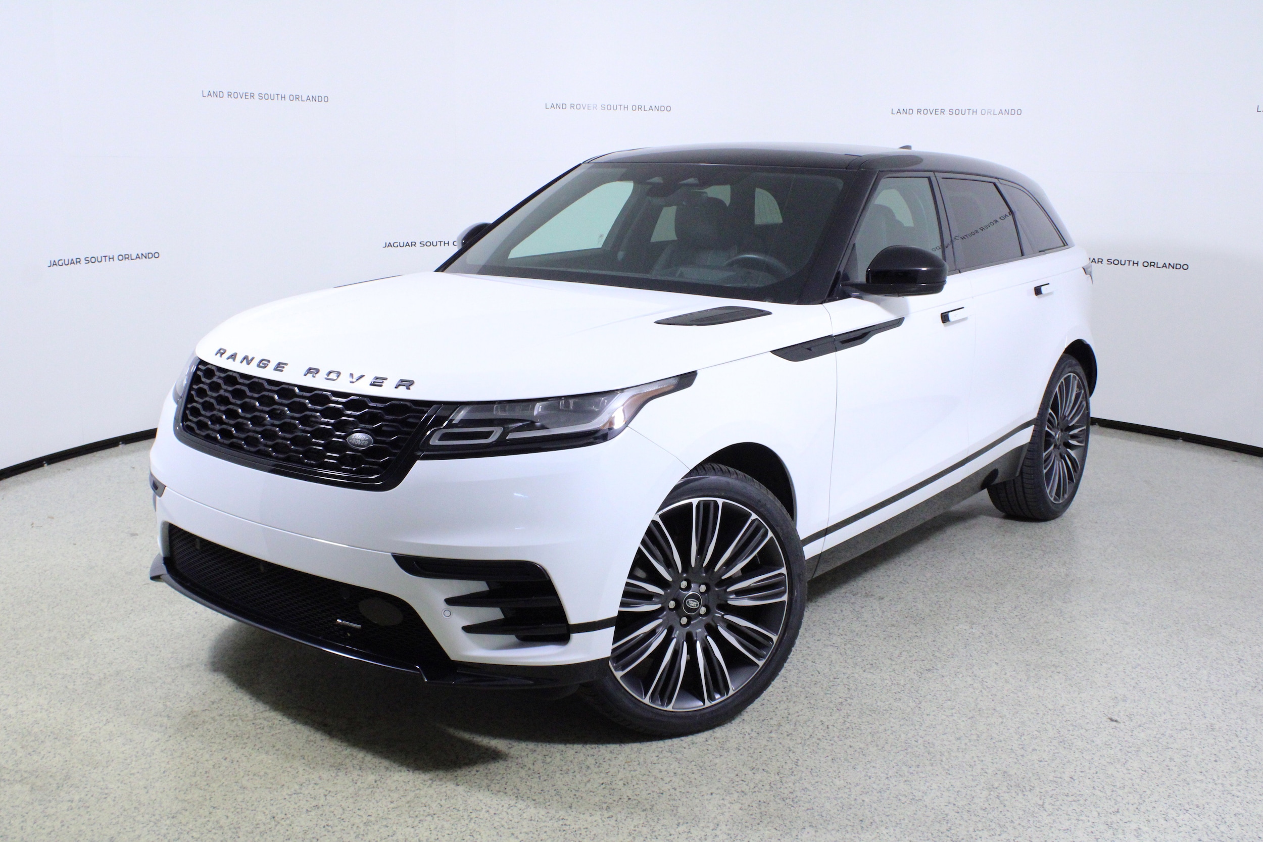 2023 Land Rover Range Rover Velar S's photo