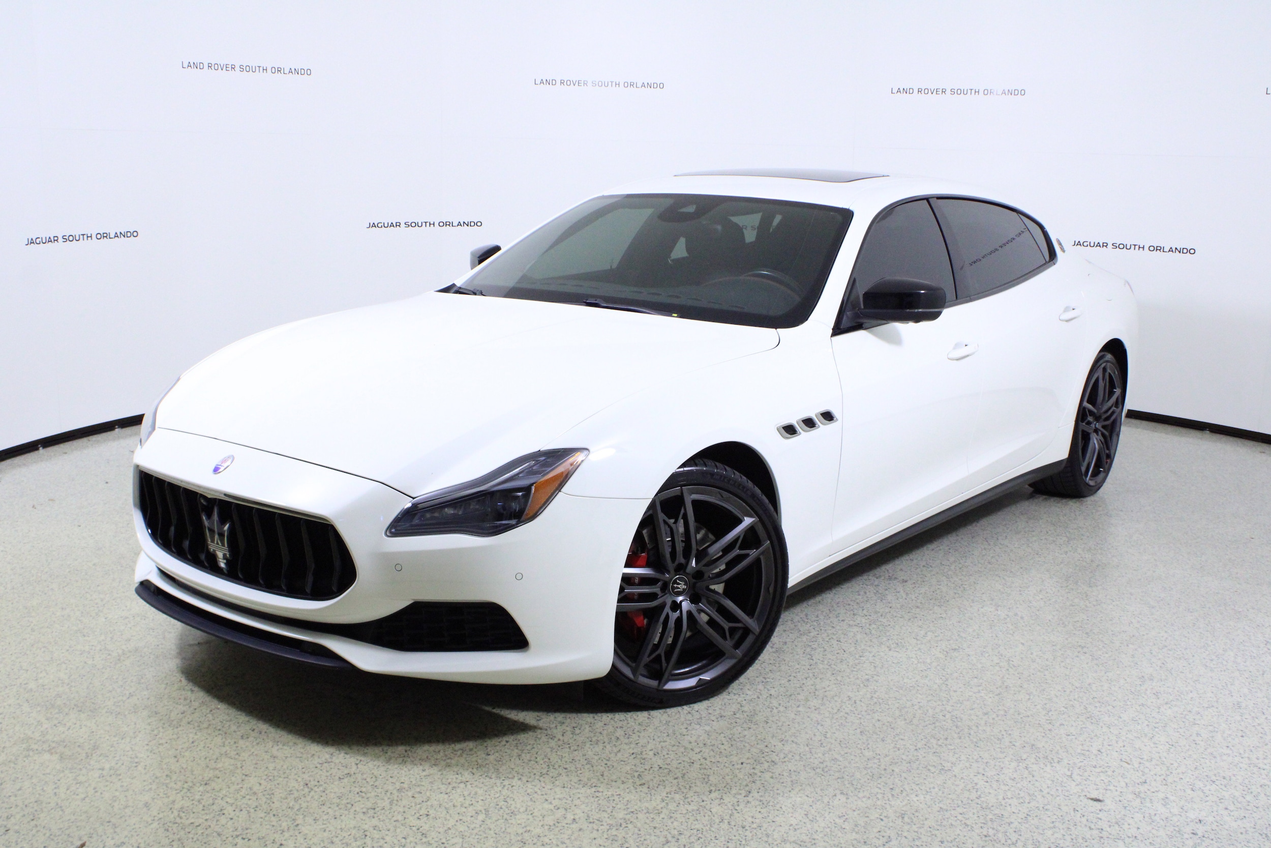 2021 Maserati Quattroporte S's photo