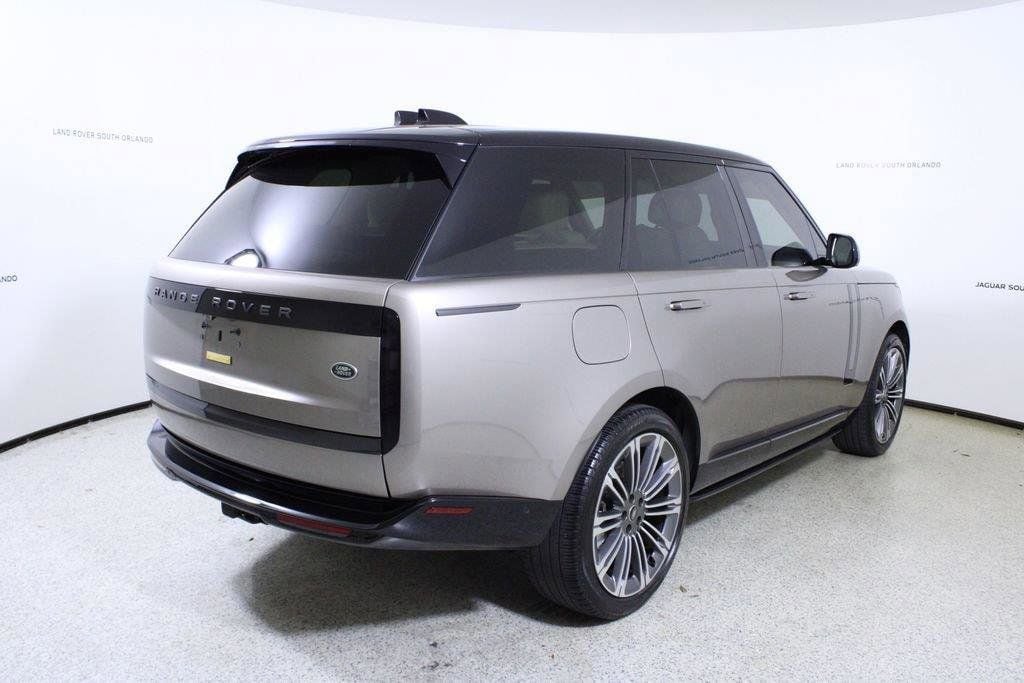 2023 Land Rover Range Rover SE - Photo 7