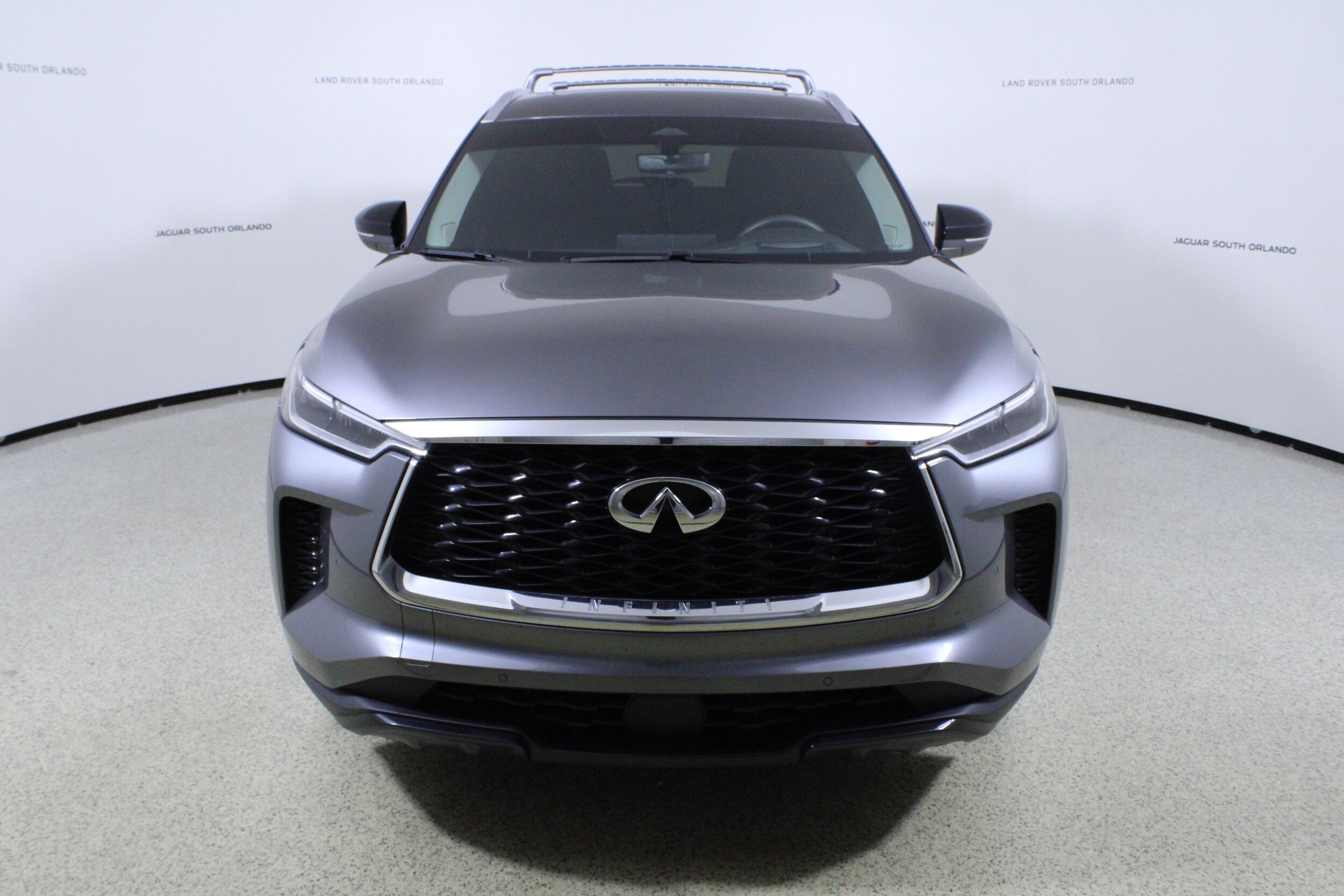 2024 Infiniti QX60 Luxe photo 2