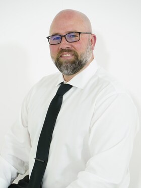 Staff member Willi Iglinsky from ID_bed14351ddc9