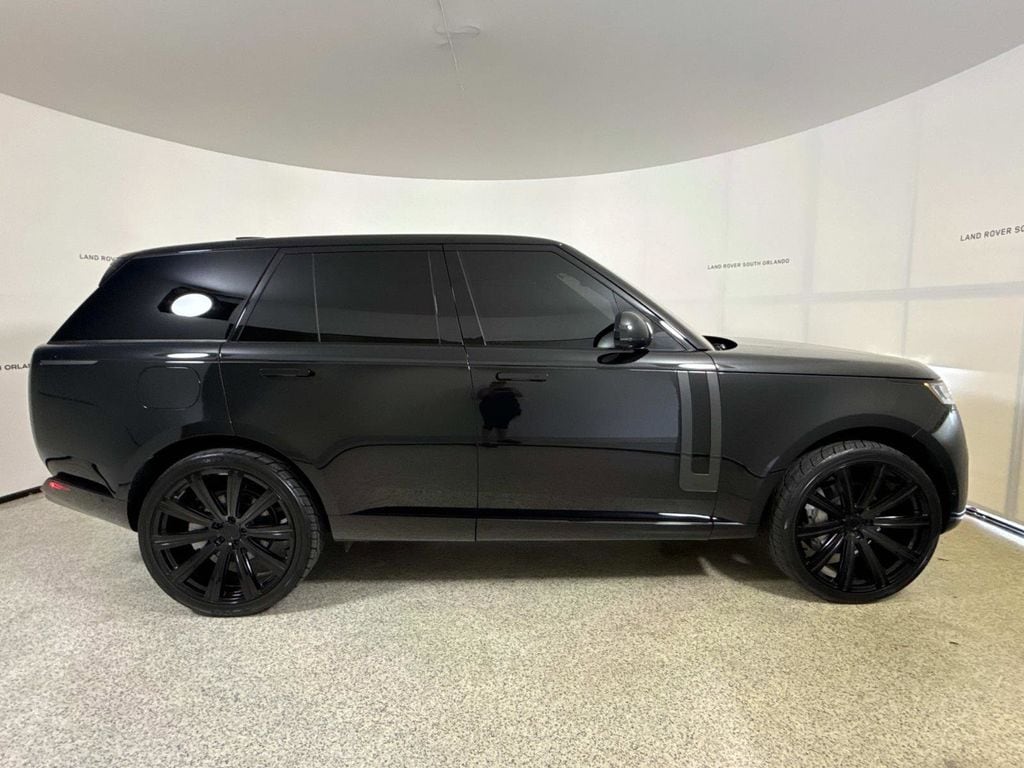2023 Land Rover Range Rover SE - Photo 6