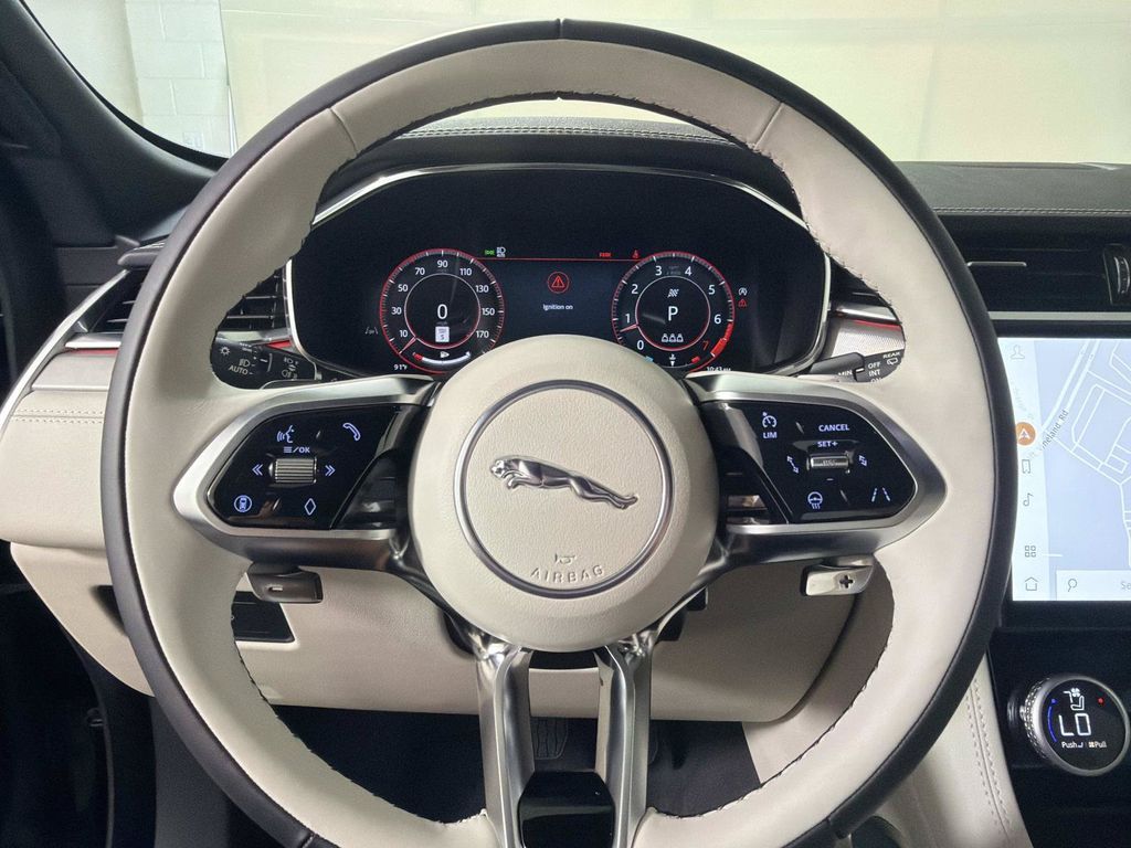 2026 Jaguar F-Pace R-Dynamic S - Photo 28