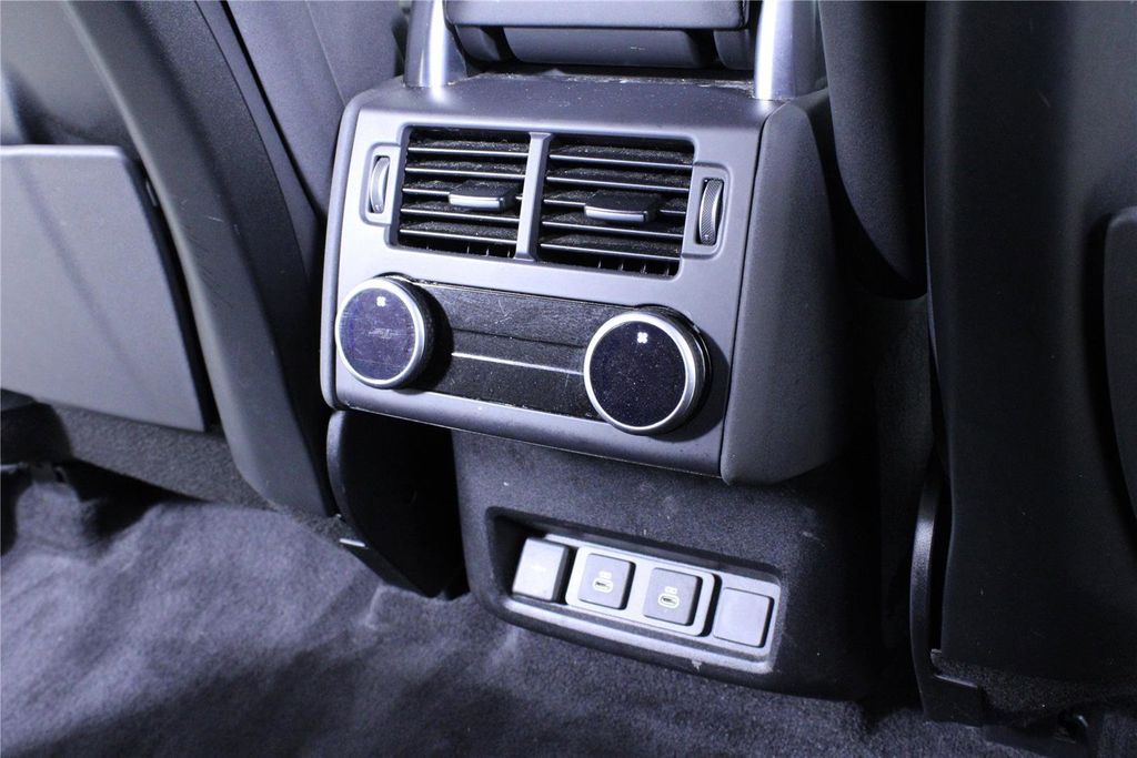 2023 Land Rover Discovery S R Dynamic - Photo 17