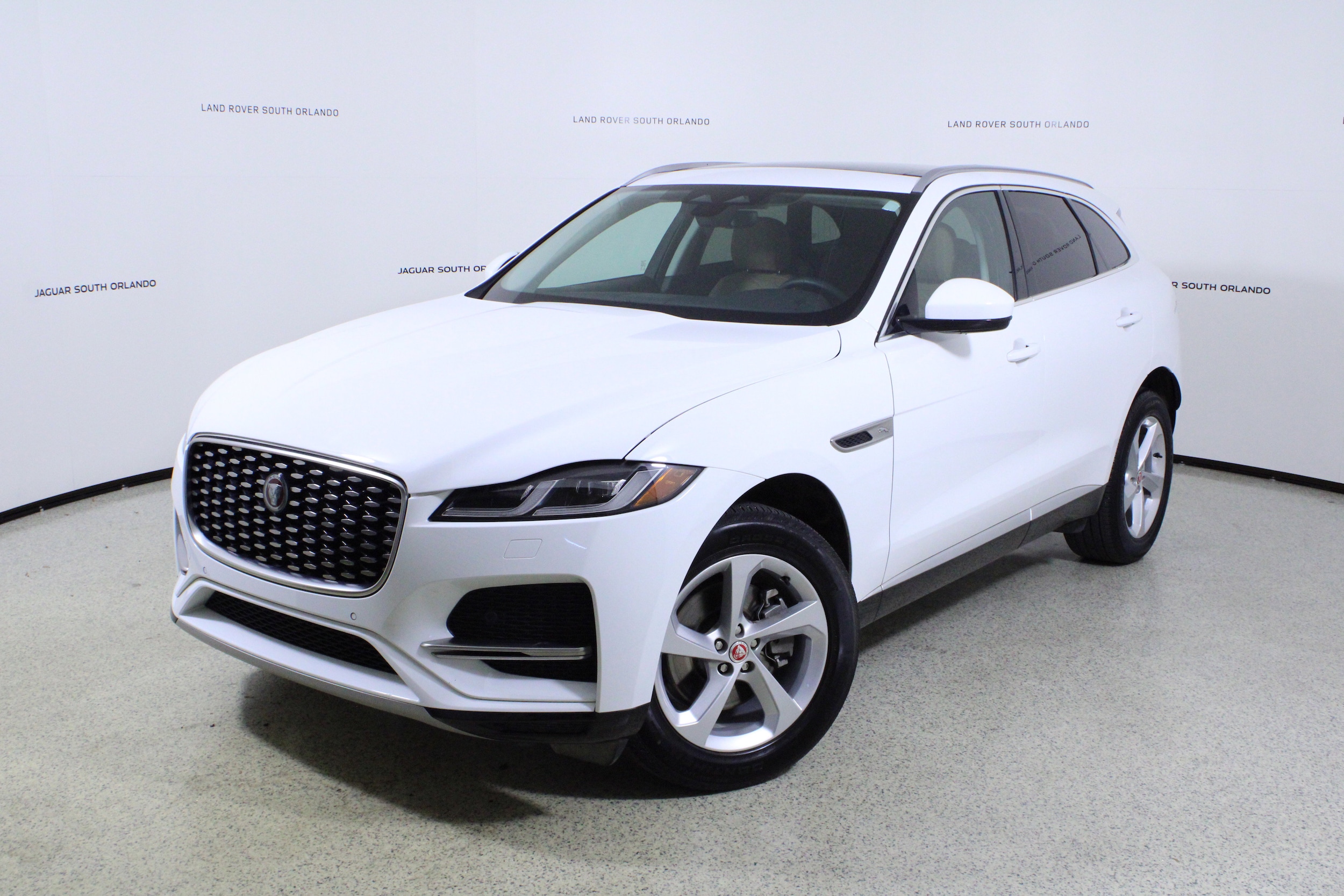 2023 Jaguar F-Pace S's photo
