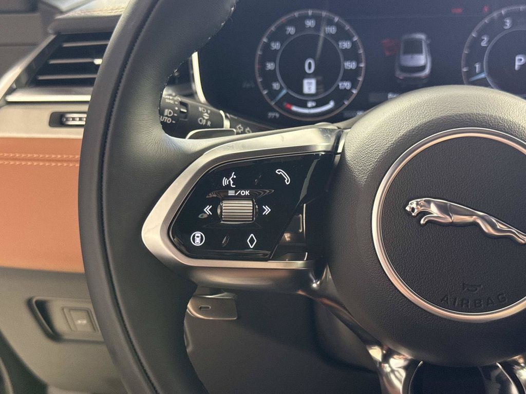 2026 Jaguar F-Pace R-Dynamic S - Photo 33