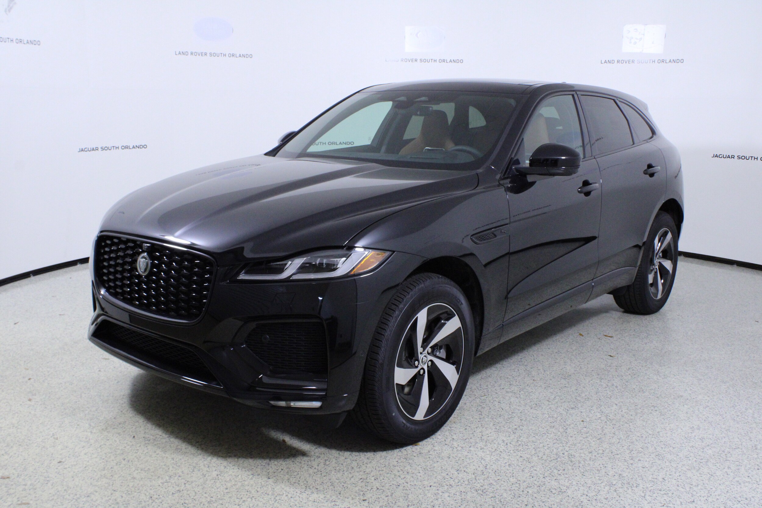 2026 Jaguar F-PACE P250 R-Dynamic S photo 4