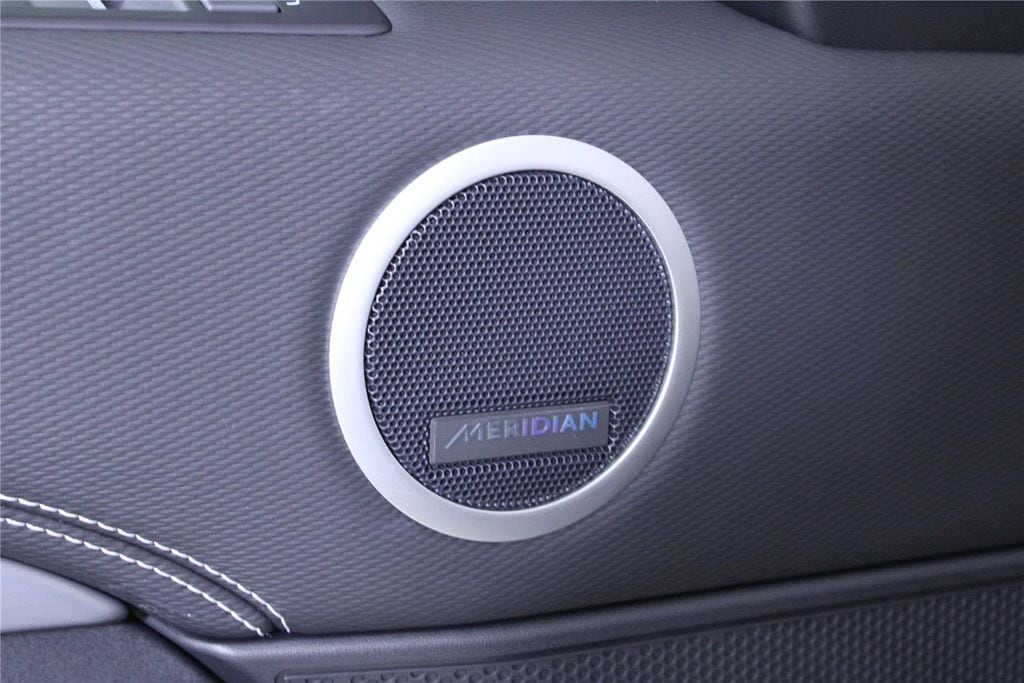 2025 Land Rover Discovery Dynamic SE - Photo 19