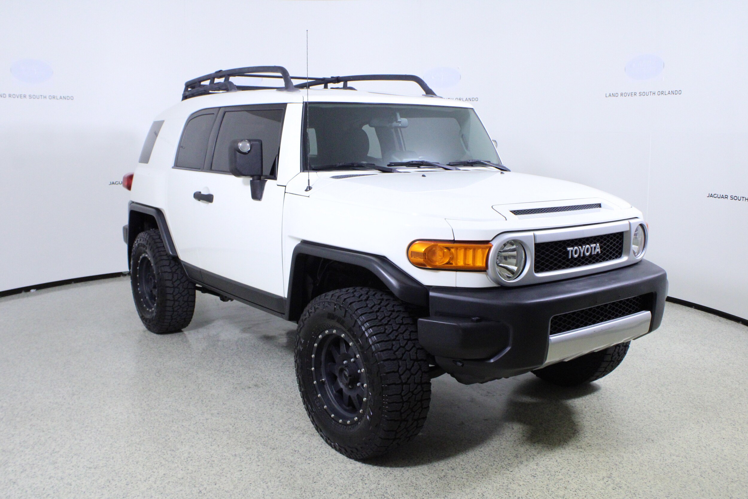 2012 Toyota FJ Cruiser Base photo 3