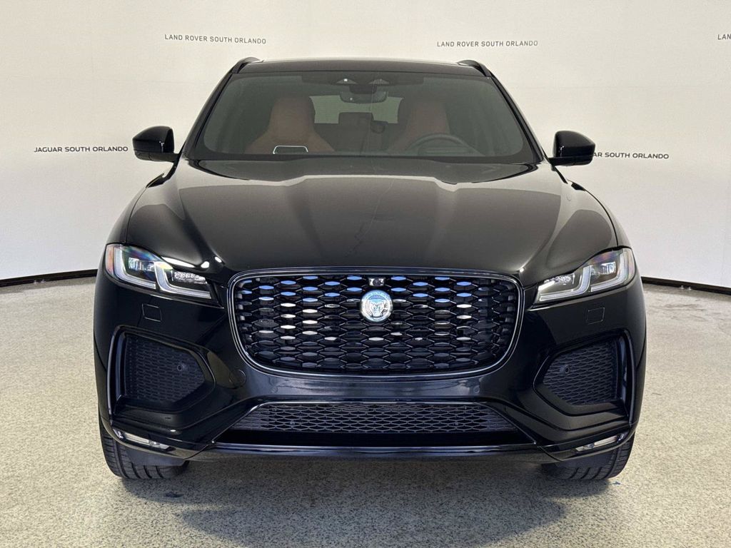 2026 Jaguar F-Pace R-Dynamic S - Photo 8
