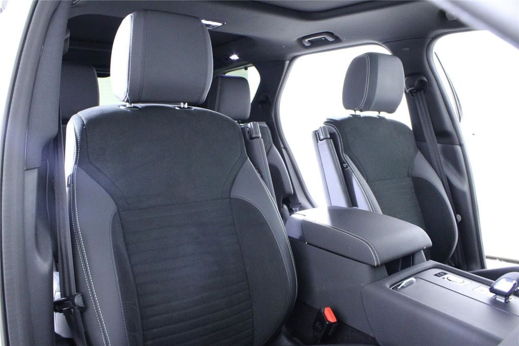 2023 Land Rover Discovery S R Dynamic - Photo 19