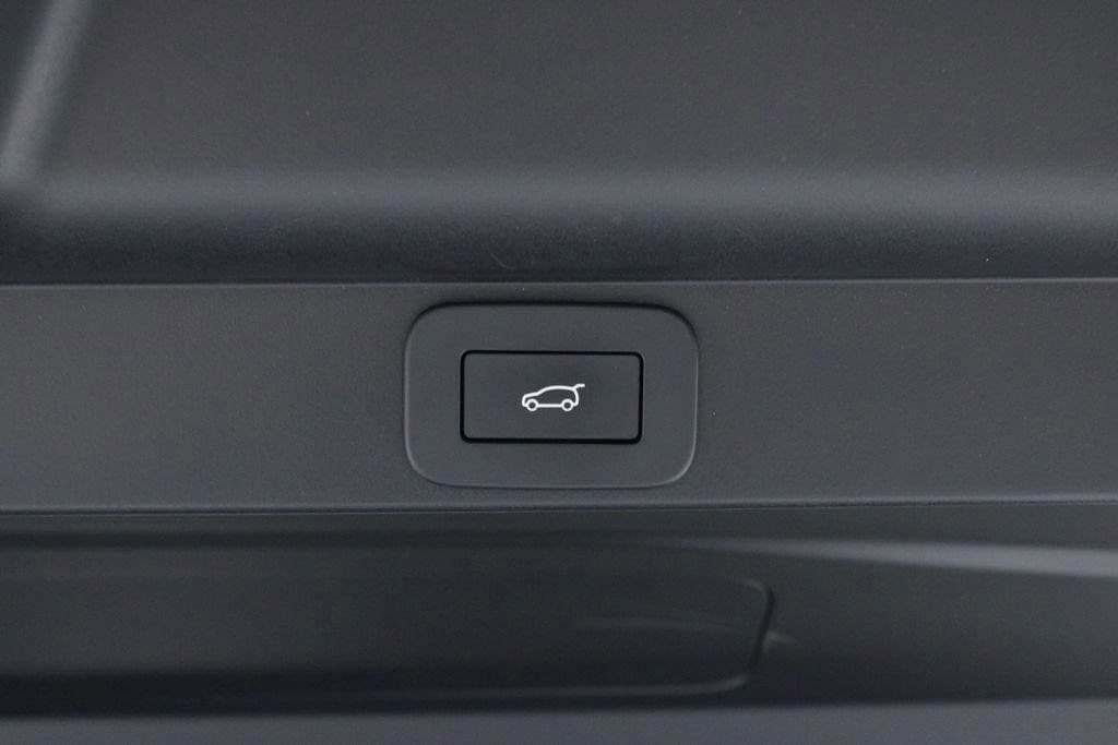 2023 Land Rover Range Rover SE - Photo 11