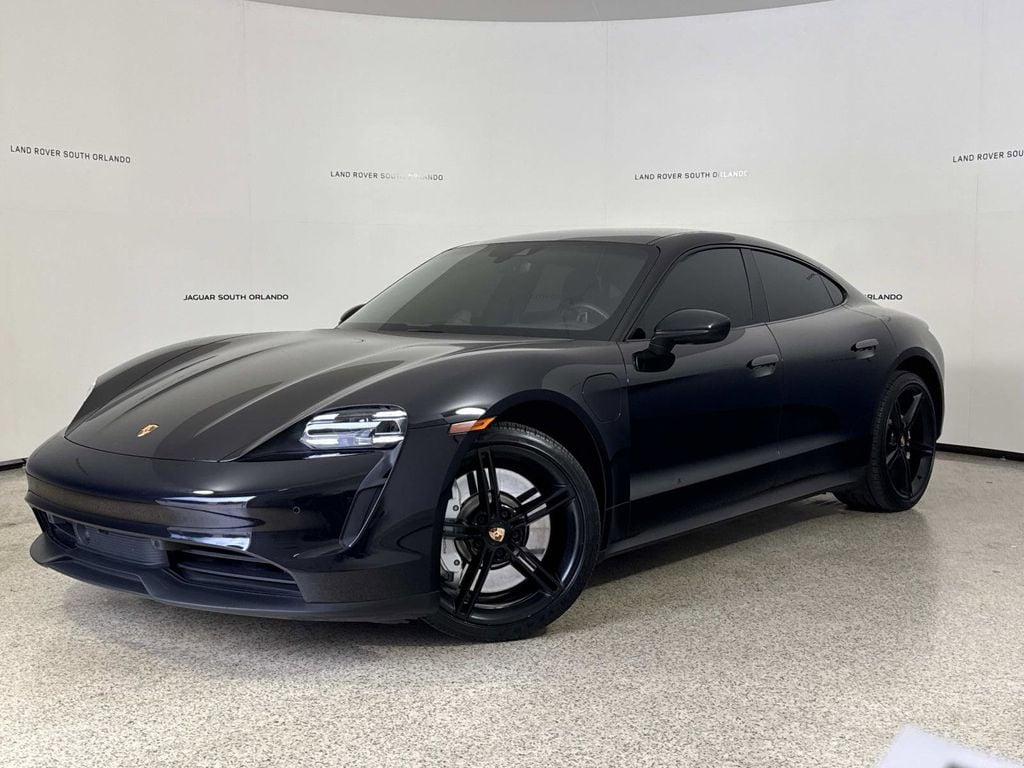 2022 Porsche Taycan 4S's photo