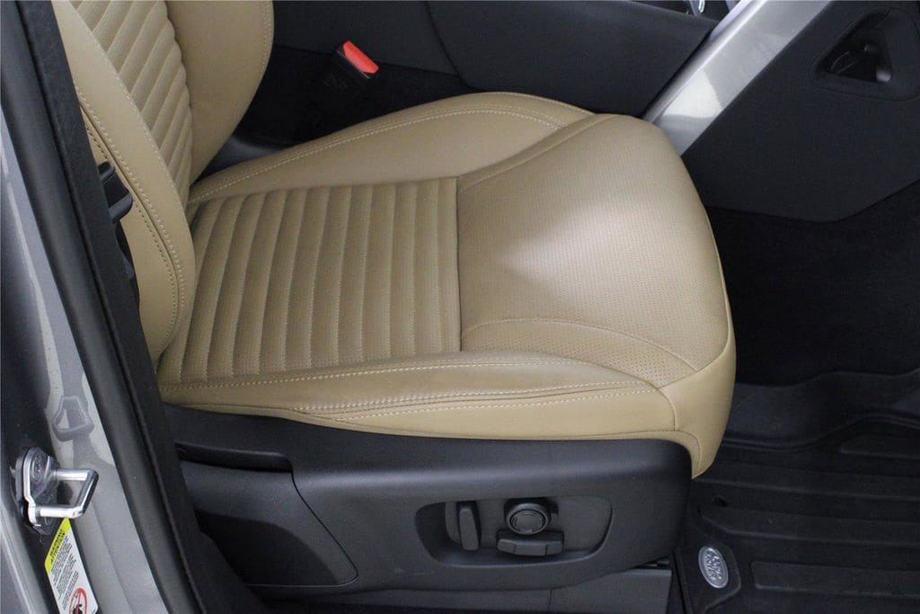 2025 Land Rover Discovery Dynamic SE - Photo 16