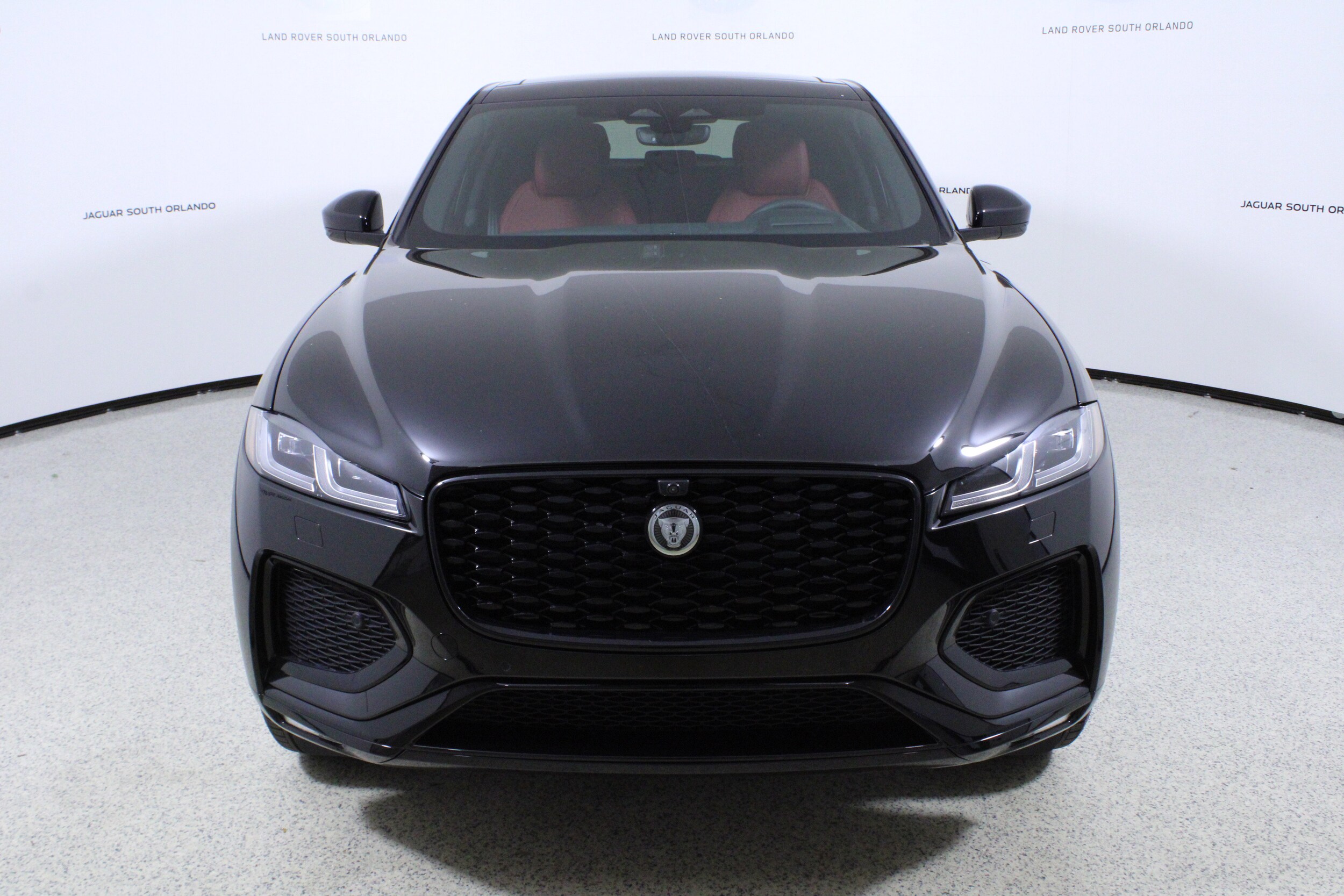 2026 Jaguar F-PACE P400 R-Dynamic S photo 2