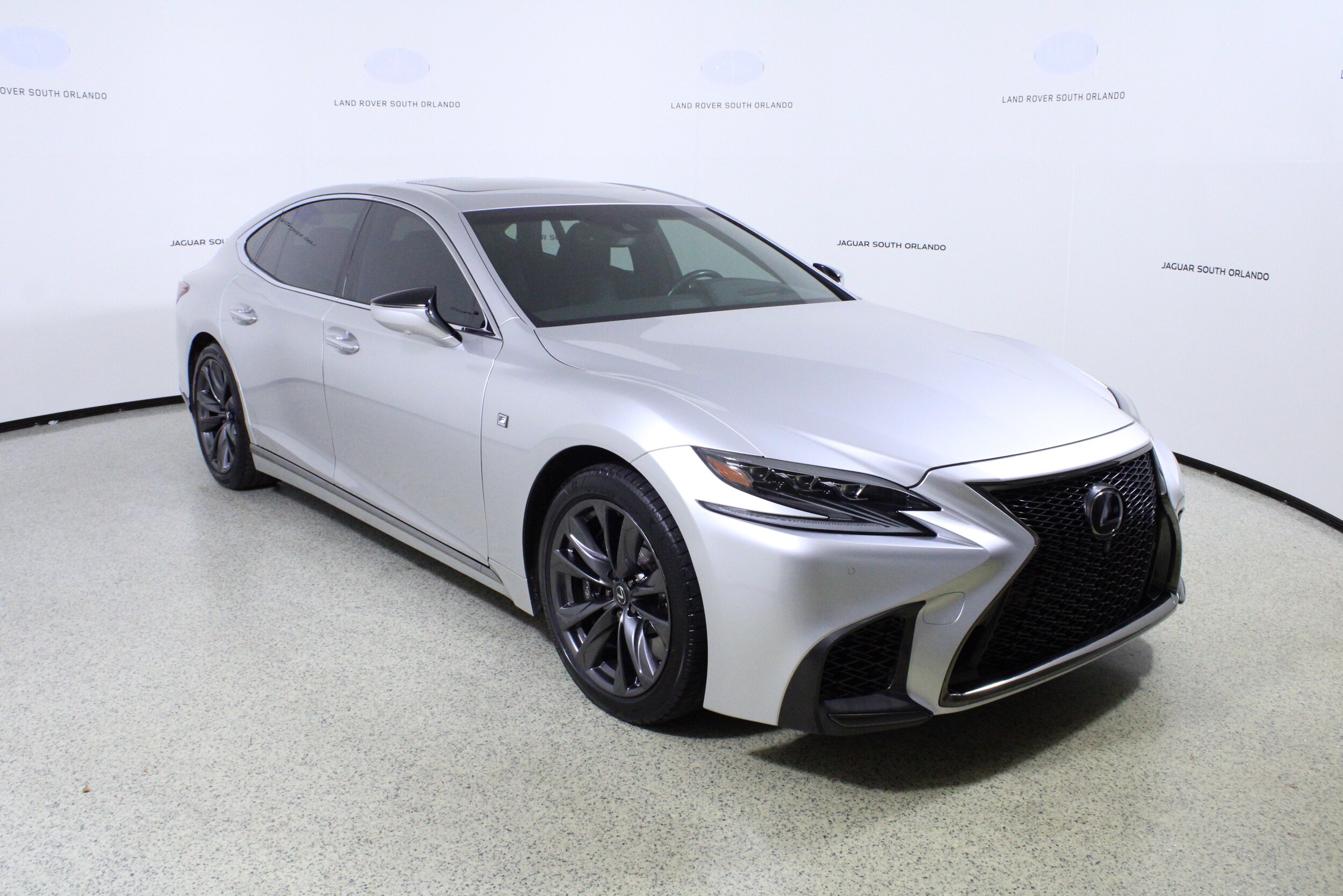 2018 Lexus LS 500 photo 3